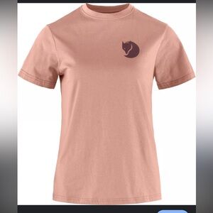 Fjallraven women’s fox boxy logo tee size large